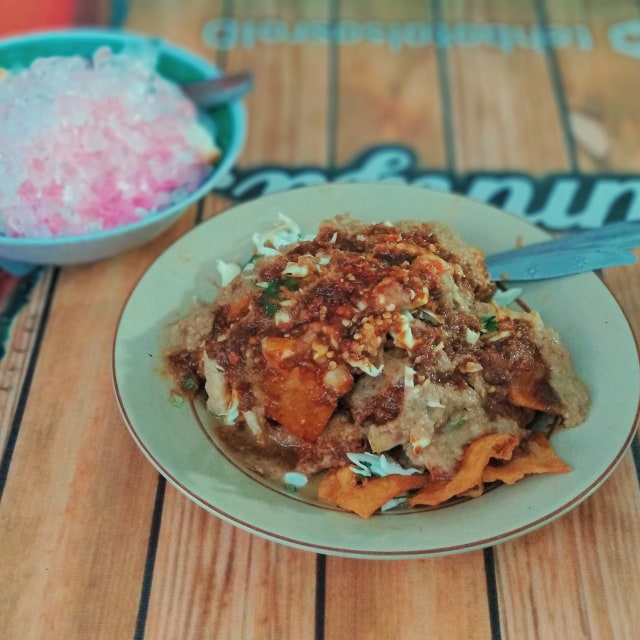 Salah satu kuliner tahu di Semarang. (Foto: Indah Salimin)