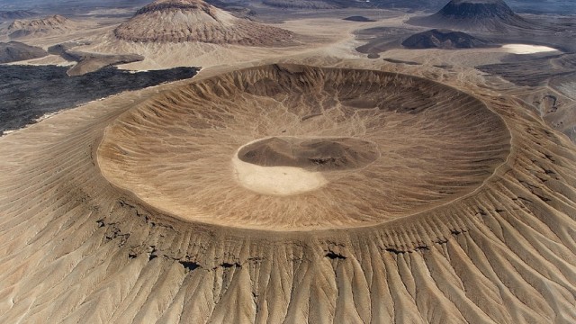 Foto: Gunung berapi Harrat Khaybar adalah salah satu ladang vulkanik terbesar Arab