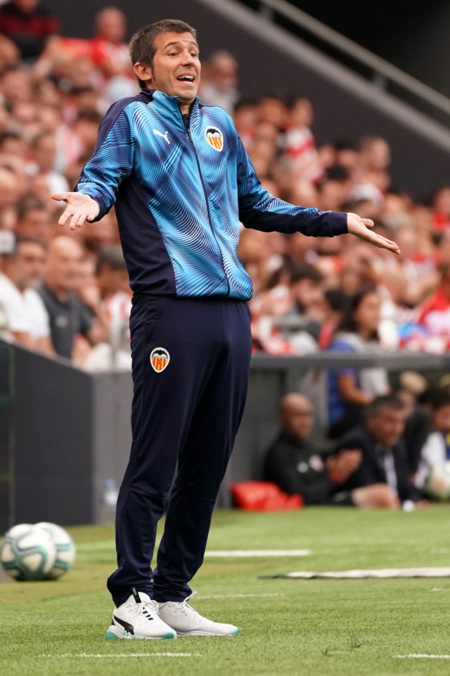 Albert Celades, pelatih Valencia CF.  Foto: CESAR MANSO /AFP 