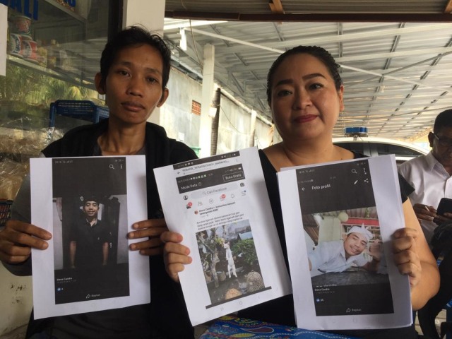  Founder Bali Cat Lover Junian Christina menunjukkan barang bukti (KAAAD)