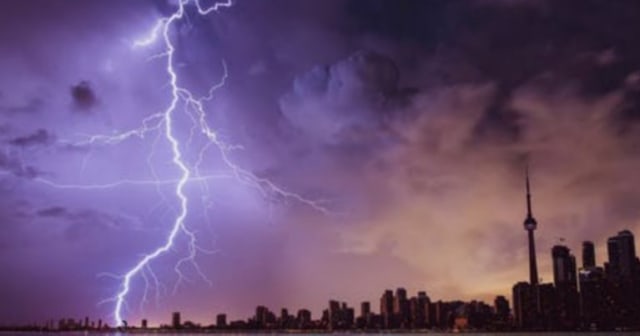 Tiga Polisi Tewas Tersambar Petir saat Pendidikan di Puncak Ringgit