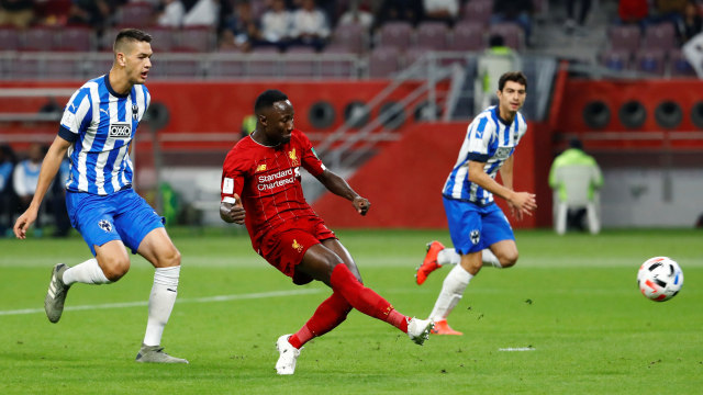 Naby Keita mencetak gol untuk Liverpool di laga melawan Monterrey. Foto: REUTERS/Kai Pfaffenbach