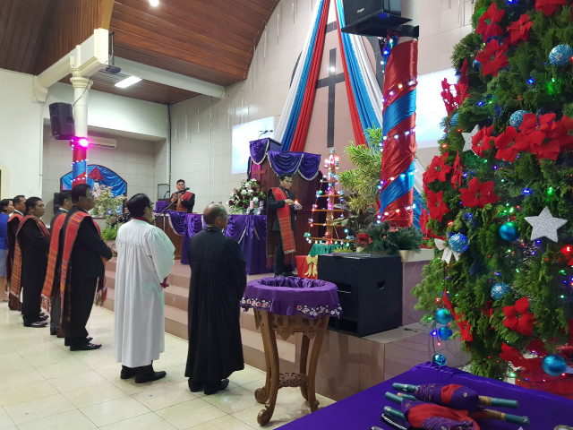Suasana perayaan natal kategori Bapak - bapal, di gereja HKBP, Pangkalpinang.