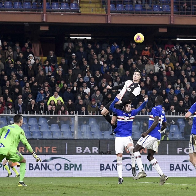 Saat Cristiano Ronaldo menjadi Superman. Foto: Dok. Juventus