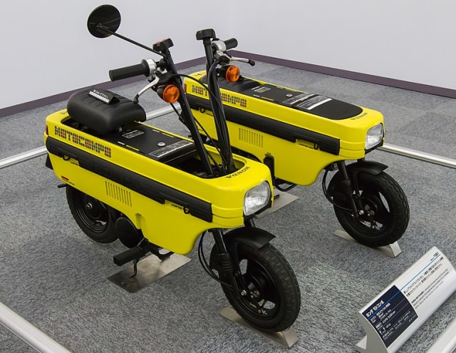 Skutik Honda Motocompo. Foto: Wikimedia Commons