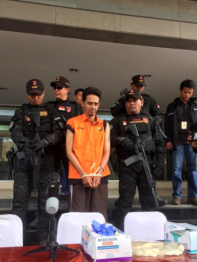 Rilis kasus pencabulan dengan tersangka Husein Alatas di Polda Metro Jaya, Jakarta, Jumat (20/12). Foto: Raga Imam/kumparan