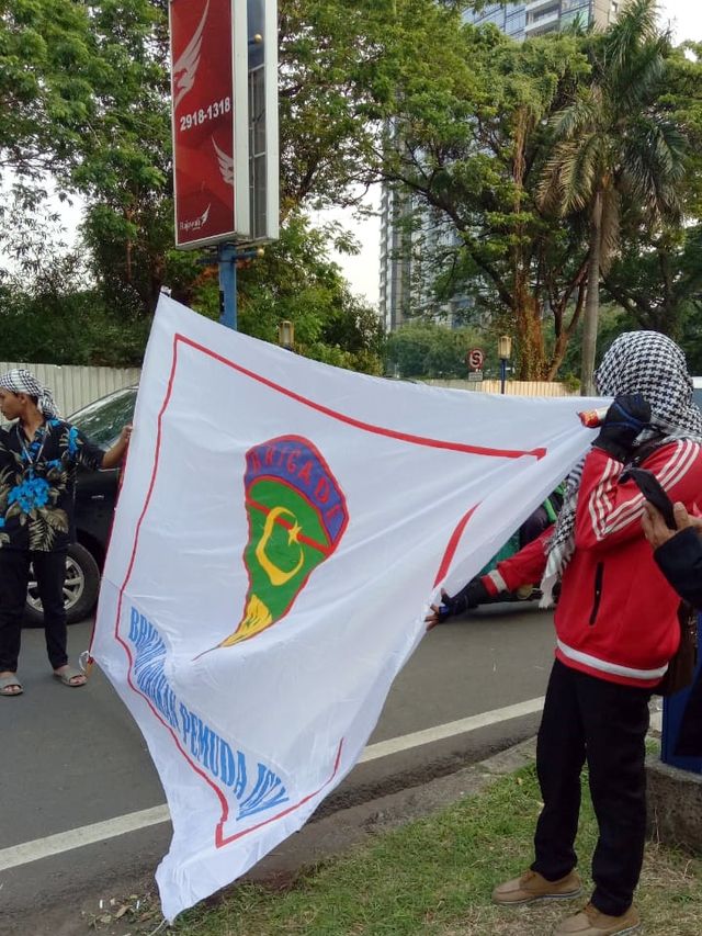 Demo Gerakan Pemuda Islam (GPI) terkait kekerasan mulsim Uighur, di depan Kedubes Republik Rakyat China di Kuningan, Jakarta Selatan, Jumat (20/12). Foto: Aprilandika Pratama/kumparan