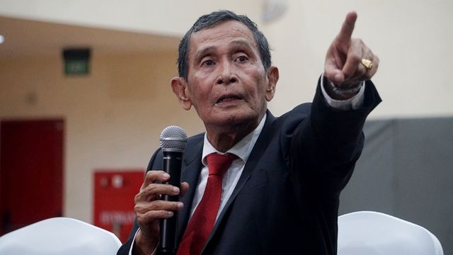 Ketua Dewan Pengawas KPK Tumpak Hatorangan saat konferensi pers usai pelantikan Pimpinan dan Dewan Pengawas KPK di Istana Negara, Jakarta, Jumat (20/12). Foto: Irfan Adi Saputra/kumparan