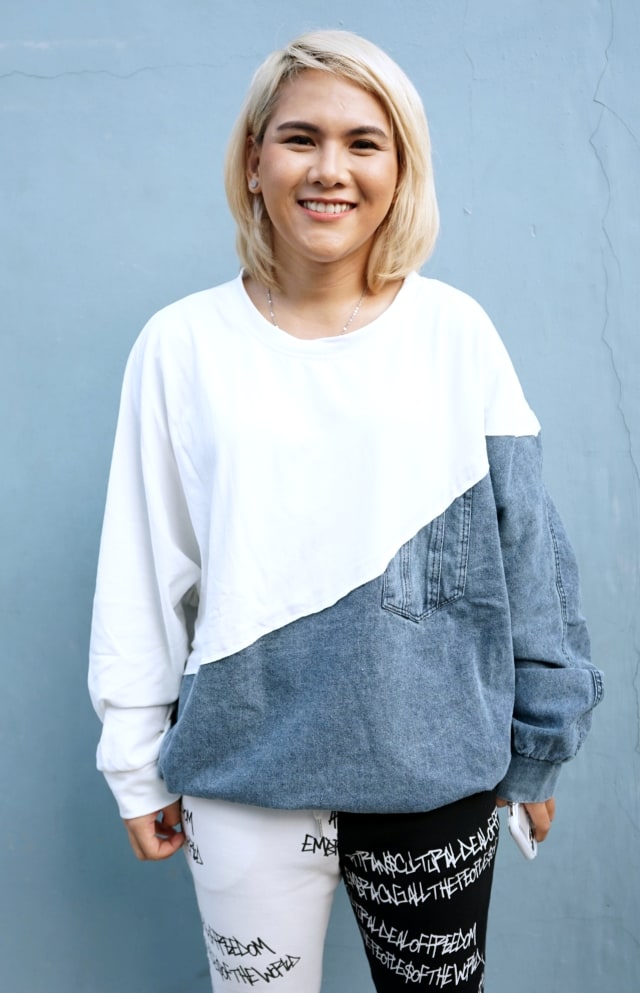 DJ Evelyn Nada Anjani saat ditemui dikawasan Tendean, Jakarta, Jumat, (20/12/2019). Foto: Ronny