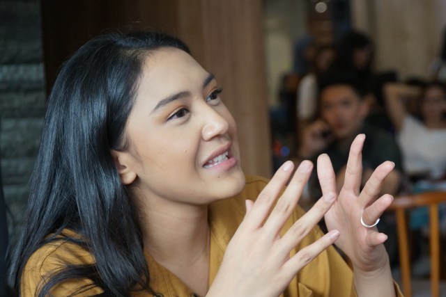 Putri Tanjung saat wawancara eksklusif dengan kumparan. Foto: Jamal Ramadhan/kumparan