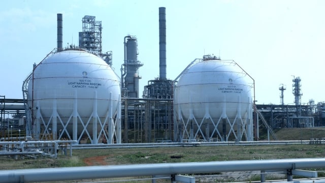 Kilang PT Trans Pacific Petrochemical Indotama (TPPI) yang terletak di Kecamatan Jenu, Tuban, Jawa Timur. Foto: Dok. Biro Pers Sekretariat Presiden