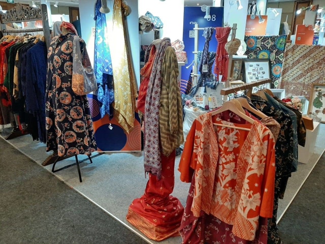 Batik shio di pameran BRIFEST 2019, di JCC Jakarta, Minggu (22/12).  Foto: Nurul Nur Azizah/kumparan