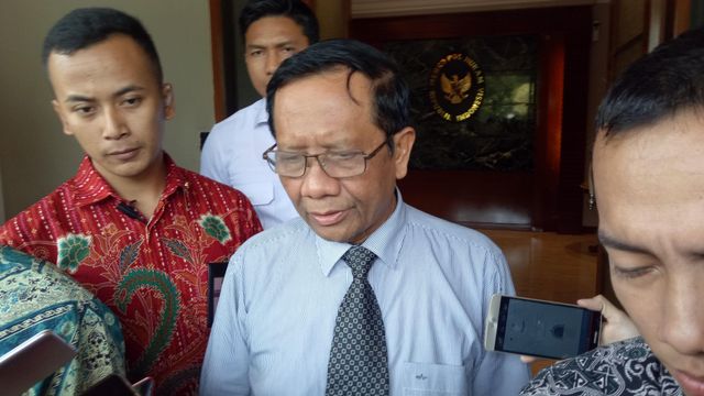 Menko Polhukam Mahfud MD di kantor Kemenko Polhukam, Jakarta Pusat, Senin (23/12). Foto: Apriliandka Pratama/kumparan