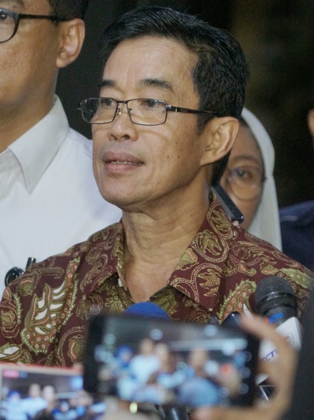 Direktur Utama PT PLN (Persero), Zulkifli Zaini memberikan pers di Kementerisn BUMN, Jakarta, Senin (23/12).  Foto: Helmi Afandi Abdullah/kumparan 