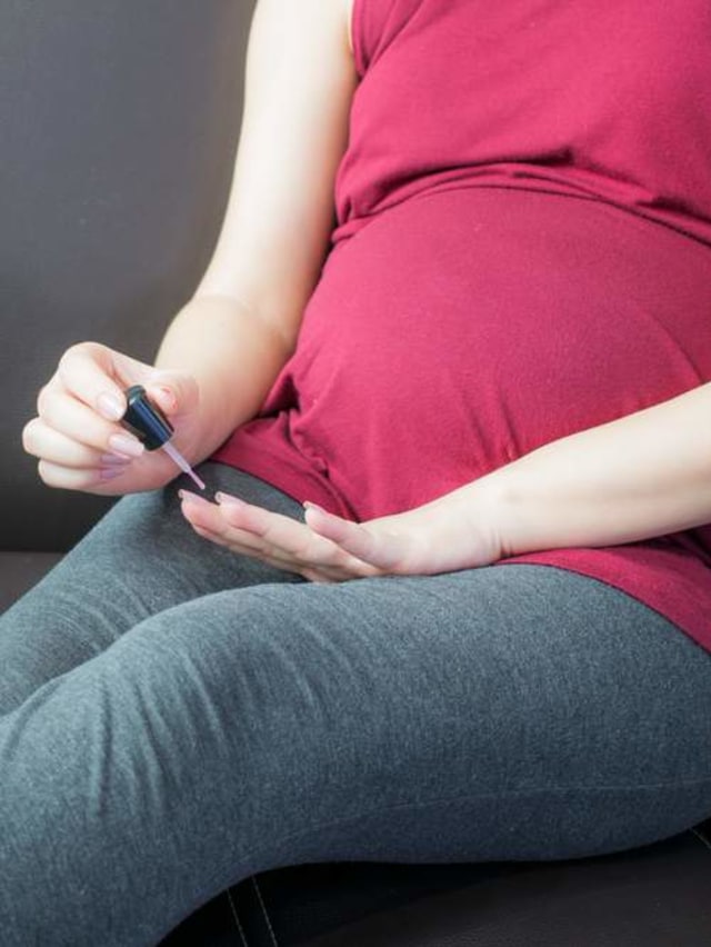 Perawatan kuku pada ibu hamil. Foto: Shutter Stock
