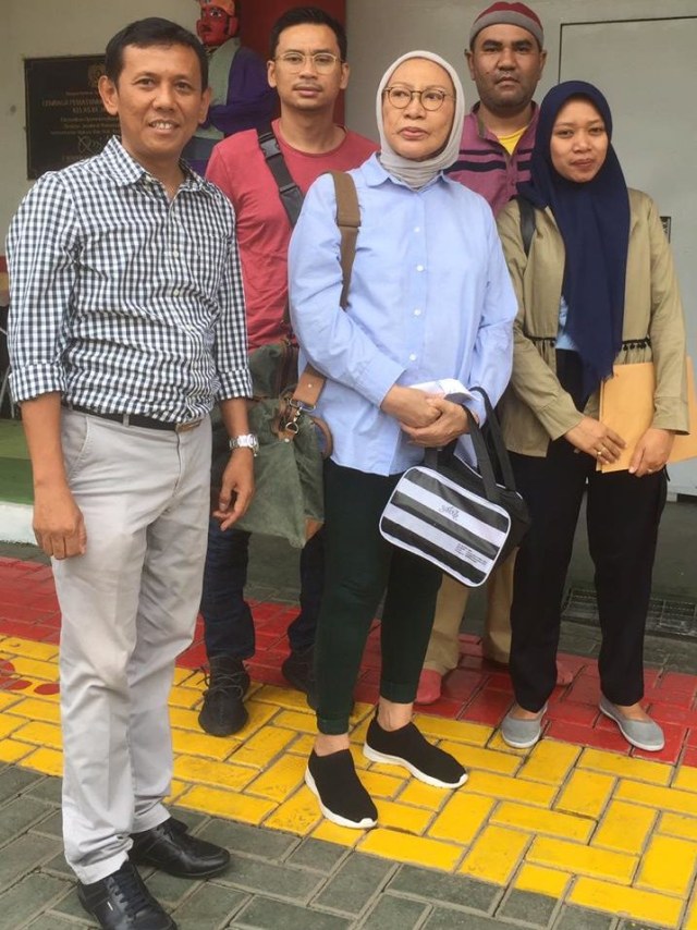 Ratna Sarumpaet (tengah) bebas bersyarat. Foto: Dok. Istimewa 