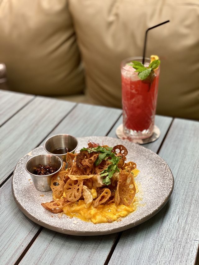 Makan siang di The Garden. Foto: Toshiko/kumparan