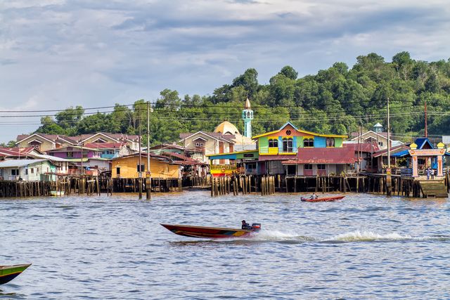 Suasana desa apung di Brunei Darussalam Foto: Shutter Stock