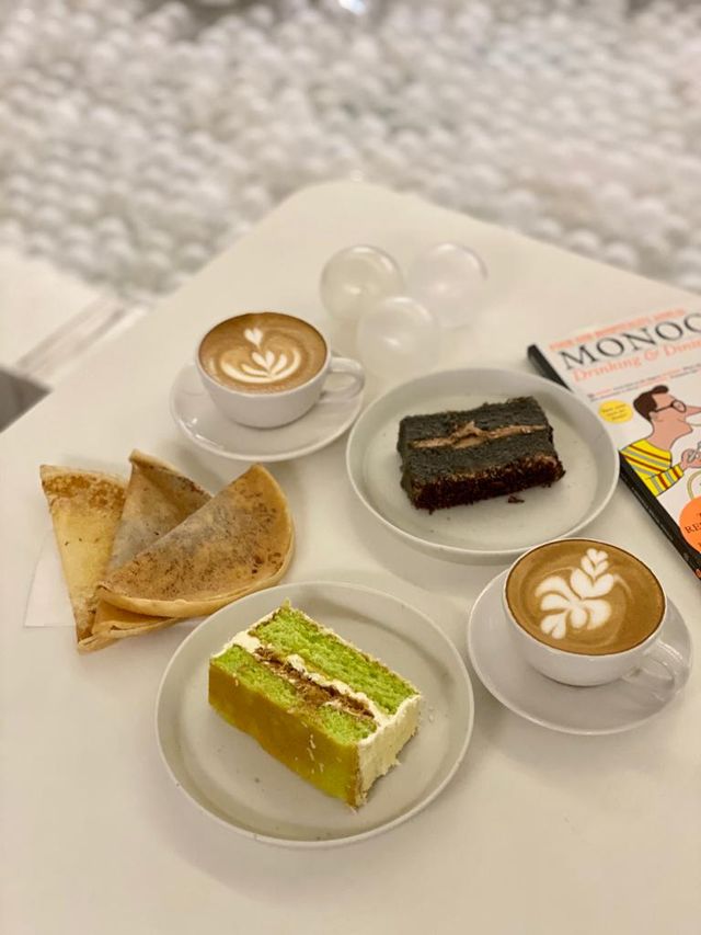 Aneka sajian di Samakamu Coffee Foto: Toshiko/Kumparan