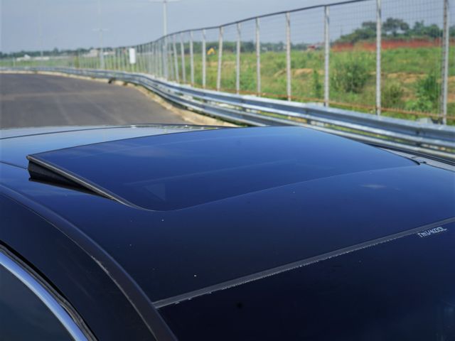 Panoramic Sunroof All New Honda CR-V 1.5 Prestige Turbo Foto: Muhammad Ikbal