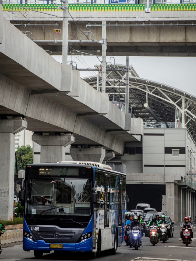 Ilustrasi Bus TransJakarta. Foto: ANTARA FOTO/Aprillio Akbar