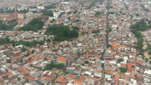 Pantauan udara banjir Jakarta, Rabu (1/1). Foto: Adhim Mugni Mubarok/kumparan