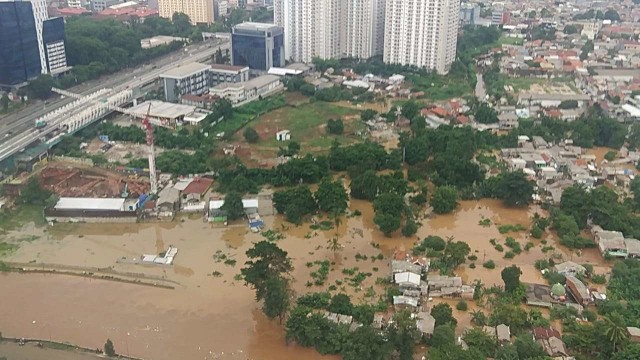 Pantauan udara banjir Jakarta, Rabu (1/1). Foto: Adhim Mugni Mubarok/kumparan