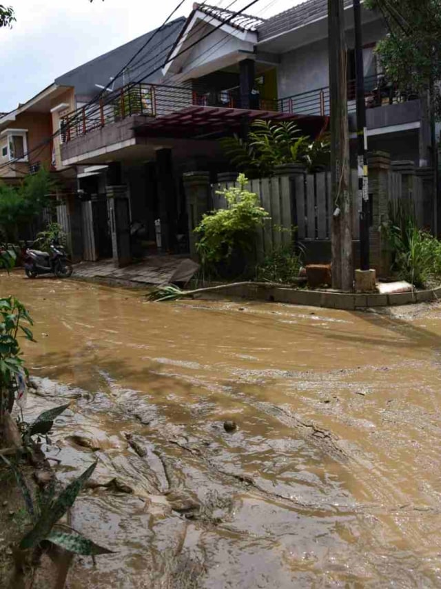 Lokasi banjir di Vila Nusa Indah, Kabupaten Bogor yang di tinjau Ridwan Kamil. Foto: Dok. Pemprov Jawa Barat