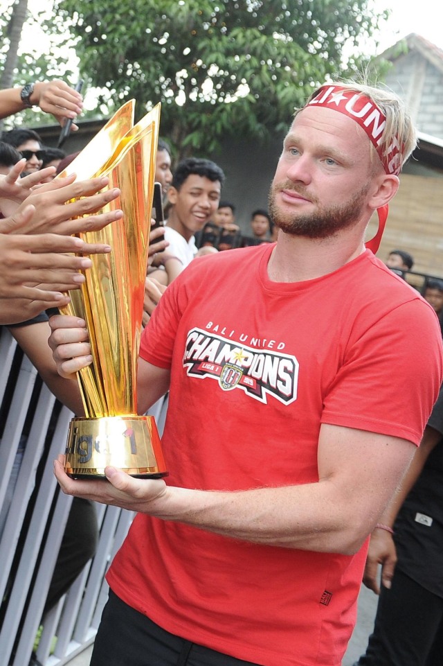 Penyerang Bali United, Melvin Platje. Foto: ANTARA FOTO/Fikri Yusuf