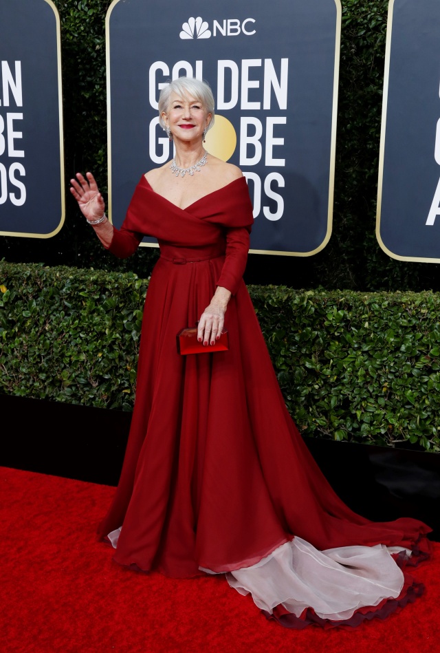 Helen Mirren menghadiri Golden Globe Awards ke 77 di Beverly Hills, California, Amerika Serikat. Foto:  REUTERS / Mario Anzuoni