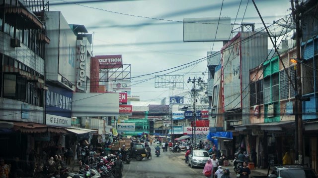 Kawasan Beringin Janggut yang kini menjadi pusat perdagangan alat elektronik, Senin (6/1) Foto: arypriyanto/Urban Id