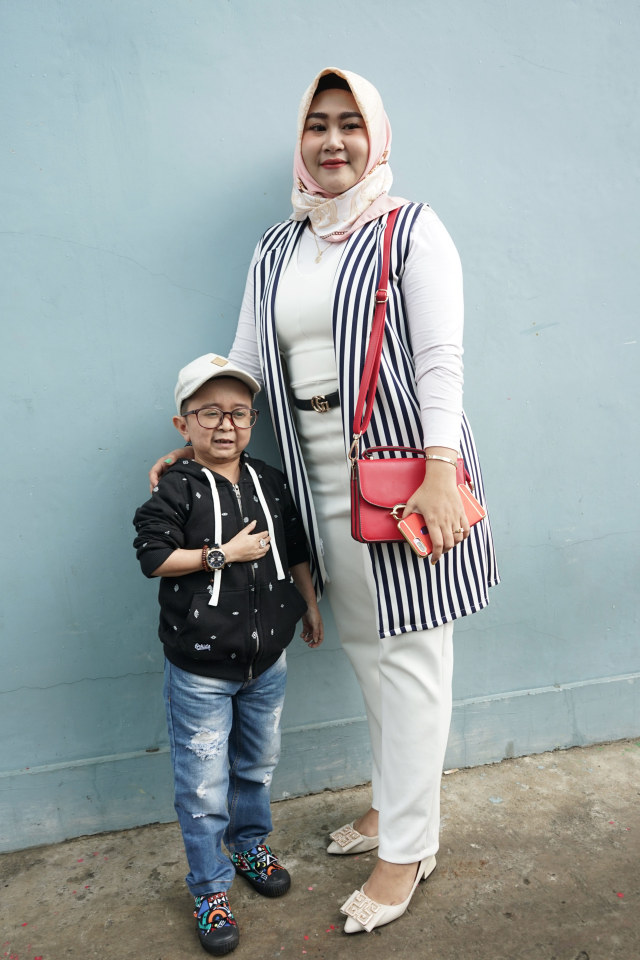 Artis Daus Mini dan istrinya Shelvina saat ditemui dikawasan Tendean, Jakarta, Selasa, (7/1/2020). Foto: Dok. Ronny