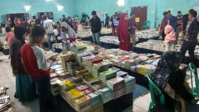 Cangkir Pustaka Gelar Bazar Buku Murah 2020