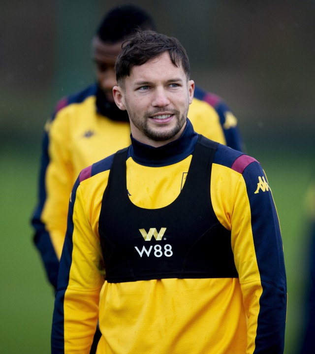 Danny Drinkwater dalam sesi latihan Aston Villa. Foto: Dok. Aston Vila