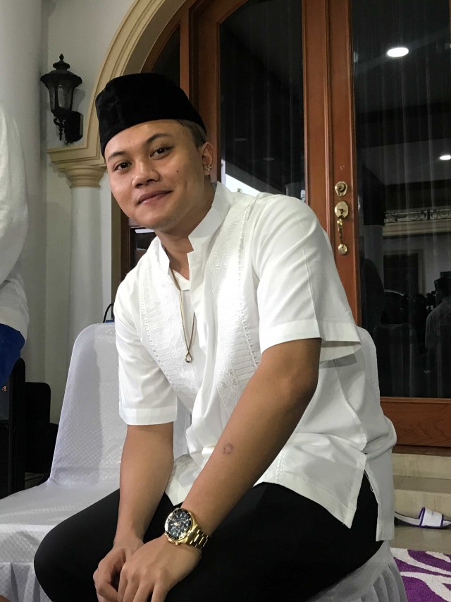 Rizky Febian di kediaman ayahnya di kawasan Bekasi, Jawa Barat, Rabu (1/8). Foto: Regina Kunthi Rosary/kumparan