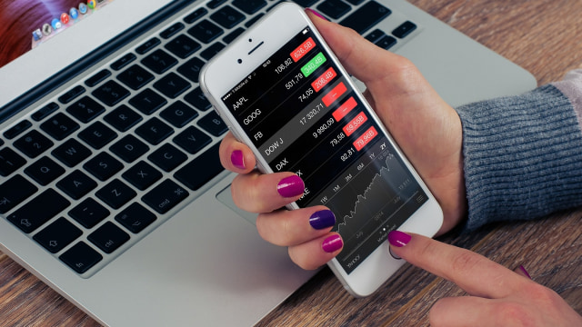 Ilustrasi menabung saham untuk masa tua. Foto: Pixabay