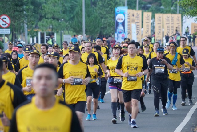 Peserta mengikuti Sun Life Resolution Run 2020 di ICE BSD, Tangerang Selatan, Minggu (12/1).  Foto: Helmi Afandi Abdullah/kumparan 