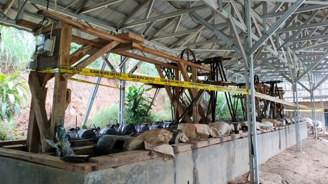 Polisi geledah tambang emas di Kabupaten Lebak, Banten.  Foto: Dok. Istimewa 