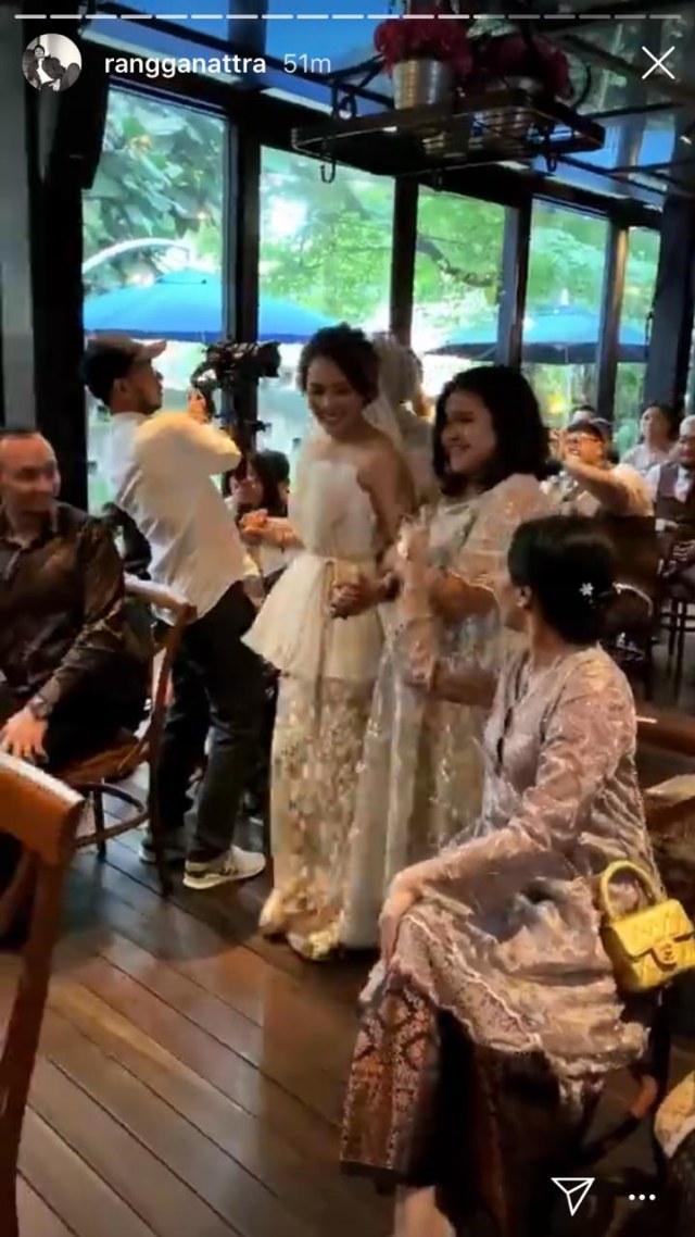 Momen akad nikah Marcell Darwin dan Nabila Faisal. Foto: Instagram/@rangganattra
