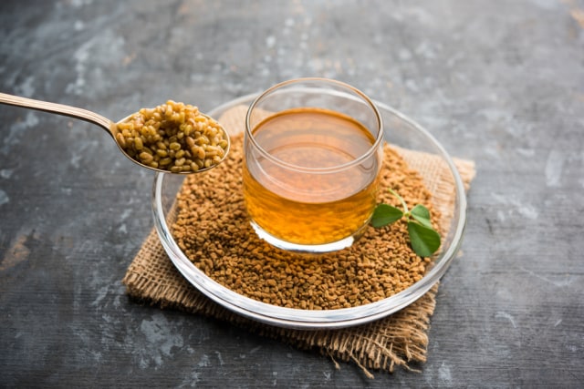 Yang Perlu Diwaspadai saat Konsumsi ASI Booster Herbal Foto: Shutterstock