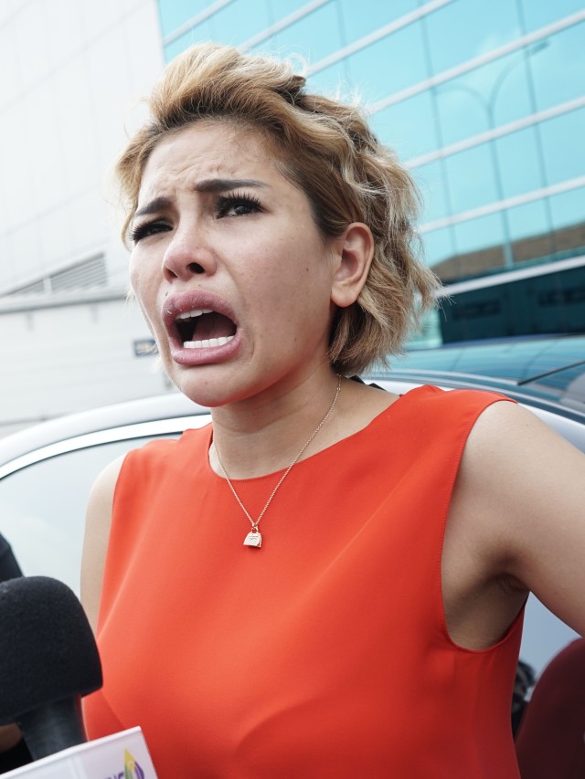 Nikita Mirzani saat ditemui di Kawasan Tendean, Jakarta, Senin, (13/1).  Foto: Ronny