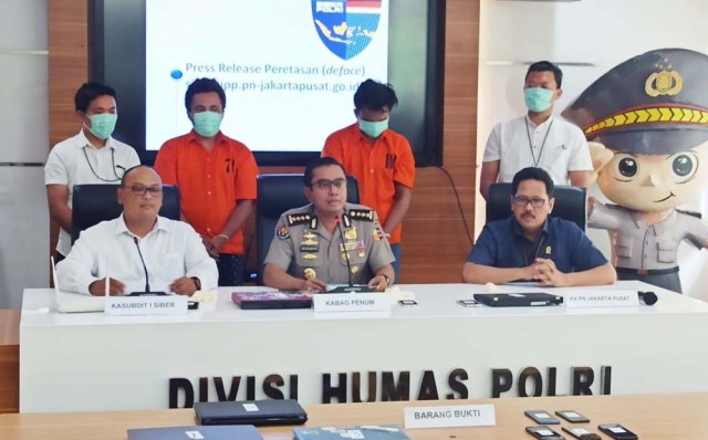 Peretas Situs PN Jakarta Pusat Ditangkap, Kedua Pelaku Jebolan SD-SMP