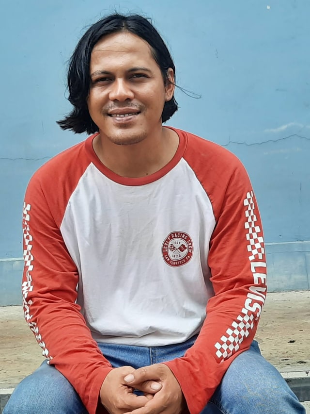 Suami Ria Irawan, Mayky Wongkar, di kawasan Kapten Tendean, Jakarta Selatan, Selasa (14/1). Foto: Maria Gabrielle Putrinda/kumparan