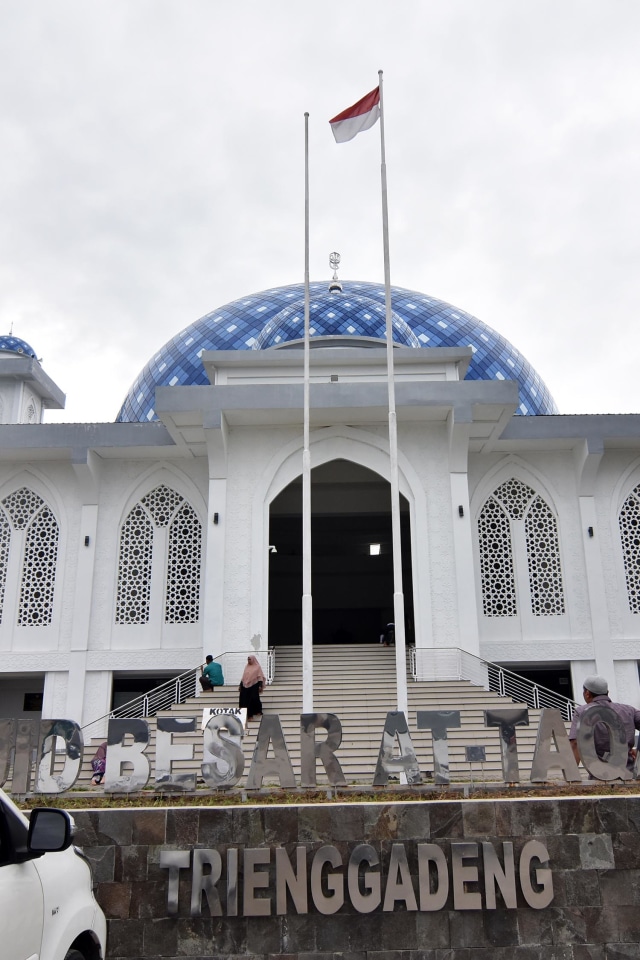 Masjid Besar At-Taqarrub. Foto: Adi Warsidi/acehkini