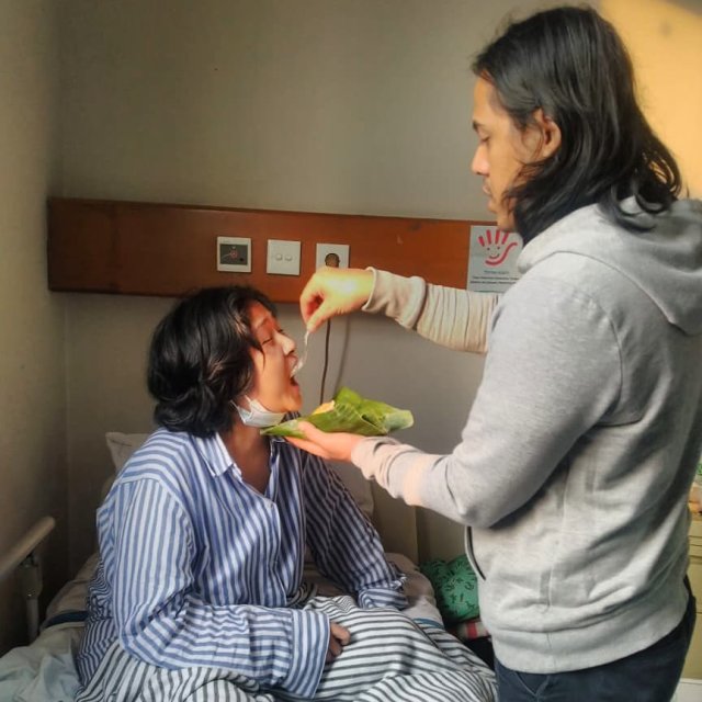 Mayky Wongkar dan RIa Irawan. Dok: Instagram @mayk_ria