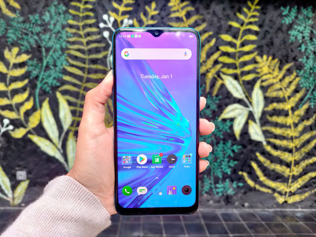 Realme 5i. Foto: Astrid Rahadiani Putri/kumparan