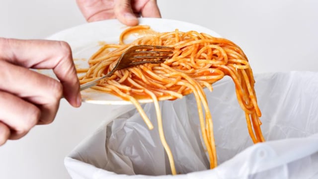 Ilustrasi Sampah Makanan. Foto: Shutter Stock