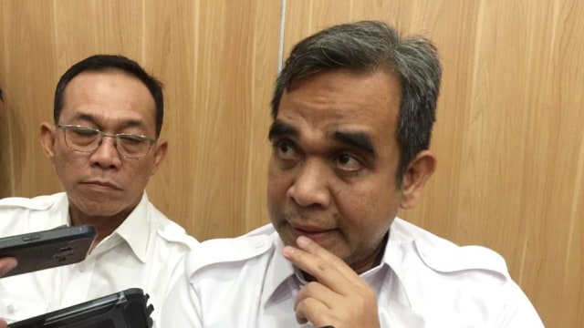 Ahmad Muzani (kanan) saat diwawancarai wartawan usai Rapat Konsolidasi Pemenagan Pilkada Serentak di Medan, Minggu (19/1) Foto: Rahmat Utomo/kumparan 