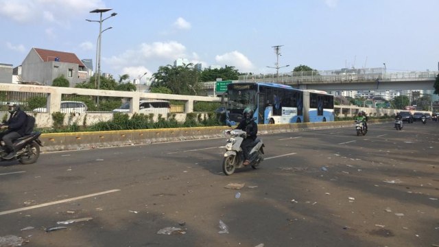 Jalan Gatot Subroto. Foto: Andesta Herli Wijaya/kumparan