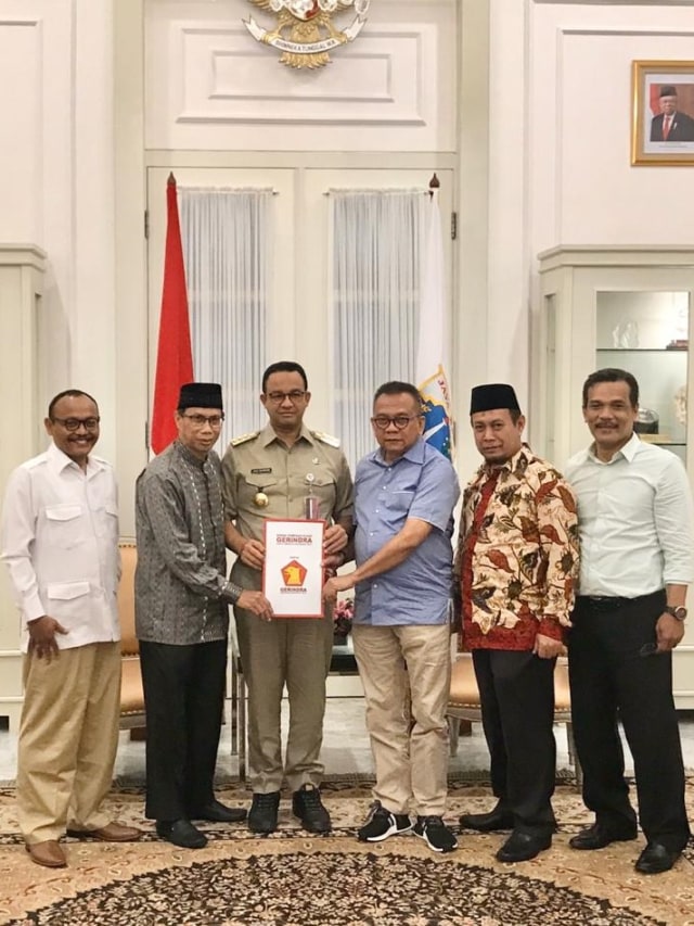 Suasana saat Fraksi Gerindra dan PKS temui Gubernur DKI Jakarta, Anies Baswedan di Balaikota DKI Jakarta. Foto: Dok. Humas Pemprov DKI